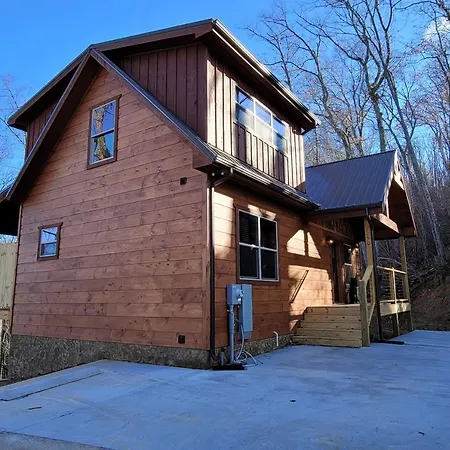 Mountainside Escape Too Villa